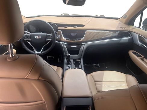 Used 2023 Cadillac XT6 Sport w/ Platinum Package AWD/4WD image 12