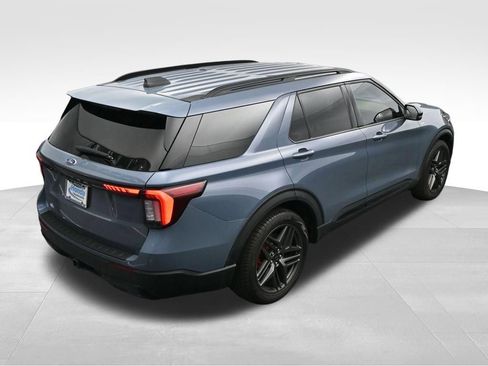 Used 2025 Ford Explorer ST-Line w/ Premium Package RWD image 33