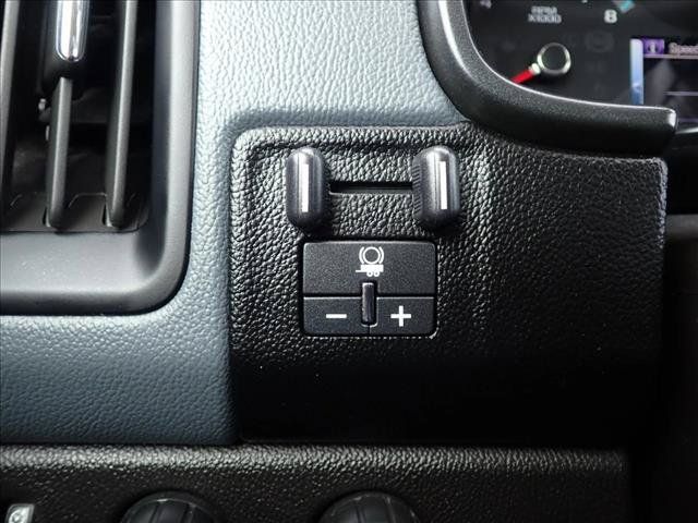 Used 2018 Chevrolet Colorado Z71 AWD/4WD image 22