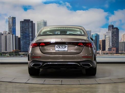 New 2026 Mercedes-Benz E 350 4MATIC Sedan image 11