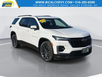 Used 2023 Chevrolet Traverse RS