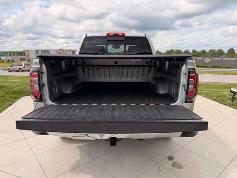 Used 2018 GMC Sierra 1500 SLT w/ SLT Premium Package RWD image 30