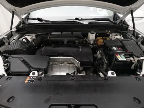 Used 2017 Buick Envision Essence FWD image 3