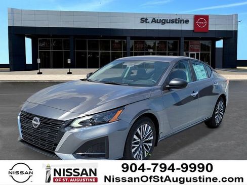 New 2026 Nissan Altima 2.5 SV FWD image 1