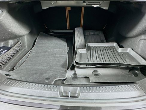 Used 2024 Mercedes-Benz E 350 4MATIC Sedan image 29