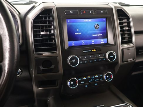 Used 2020 Ford Expedition XLT w/ Equipment Group 201A RWD image 5