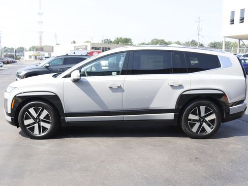 New 2026 Hyundai Ioniq 9 SEL image 6