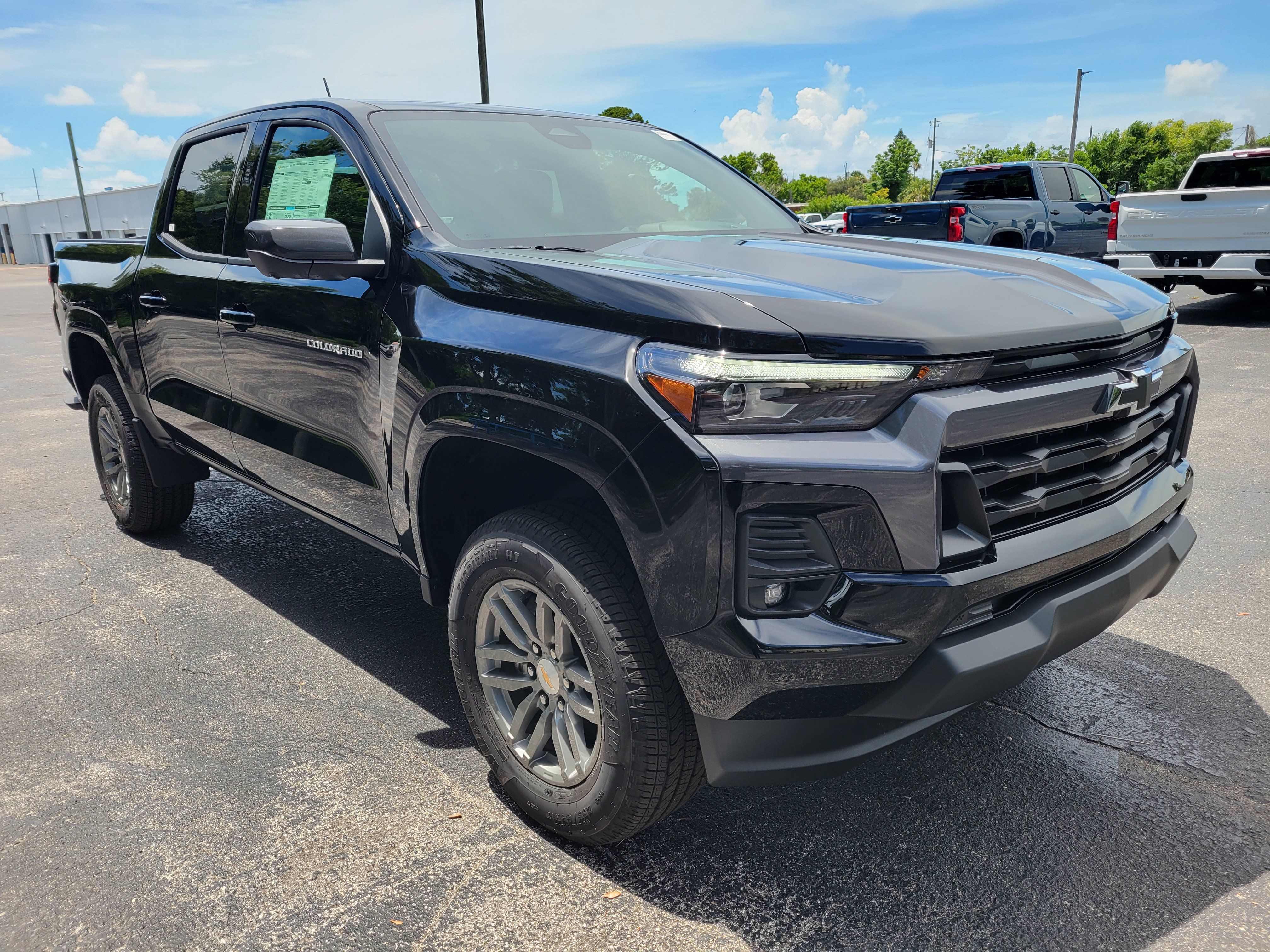 New 2026 Chevrolet Colorado LT w/ LT Convenience Package RWD image 3
