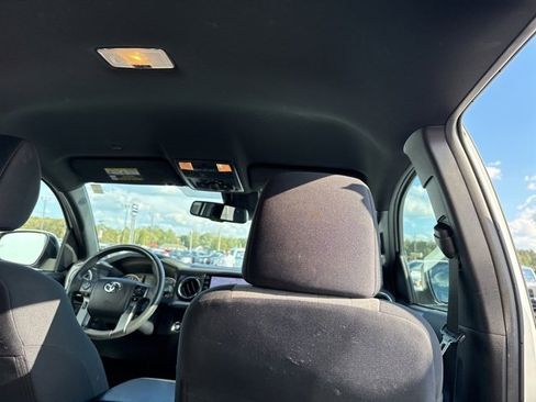 Used 2023 Toyota Tacoma TRD Off-Road image 30