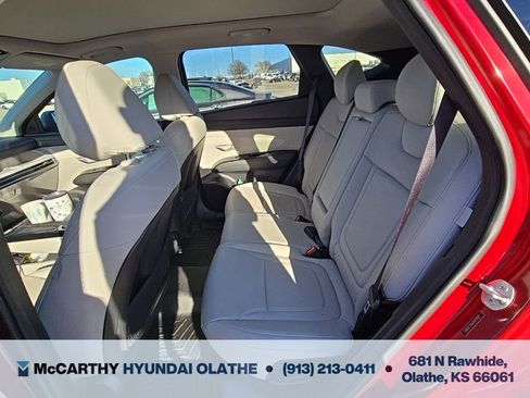 Used 2025 Hyundai Tucson Limited AWD/4WD image 5