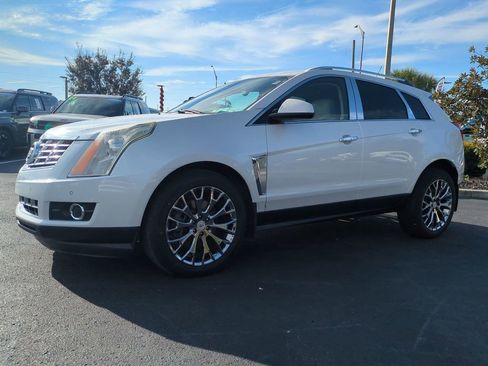 Used 2015 Cadillac SRX Premium image 2