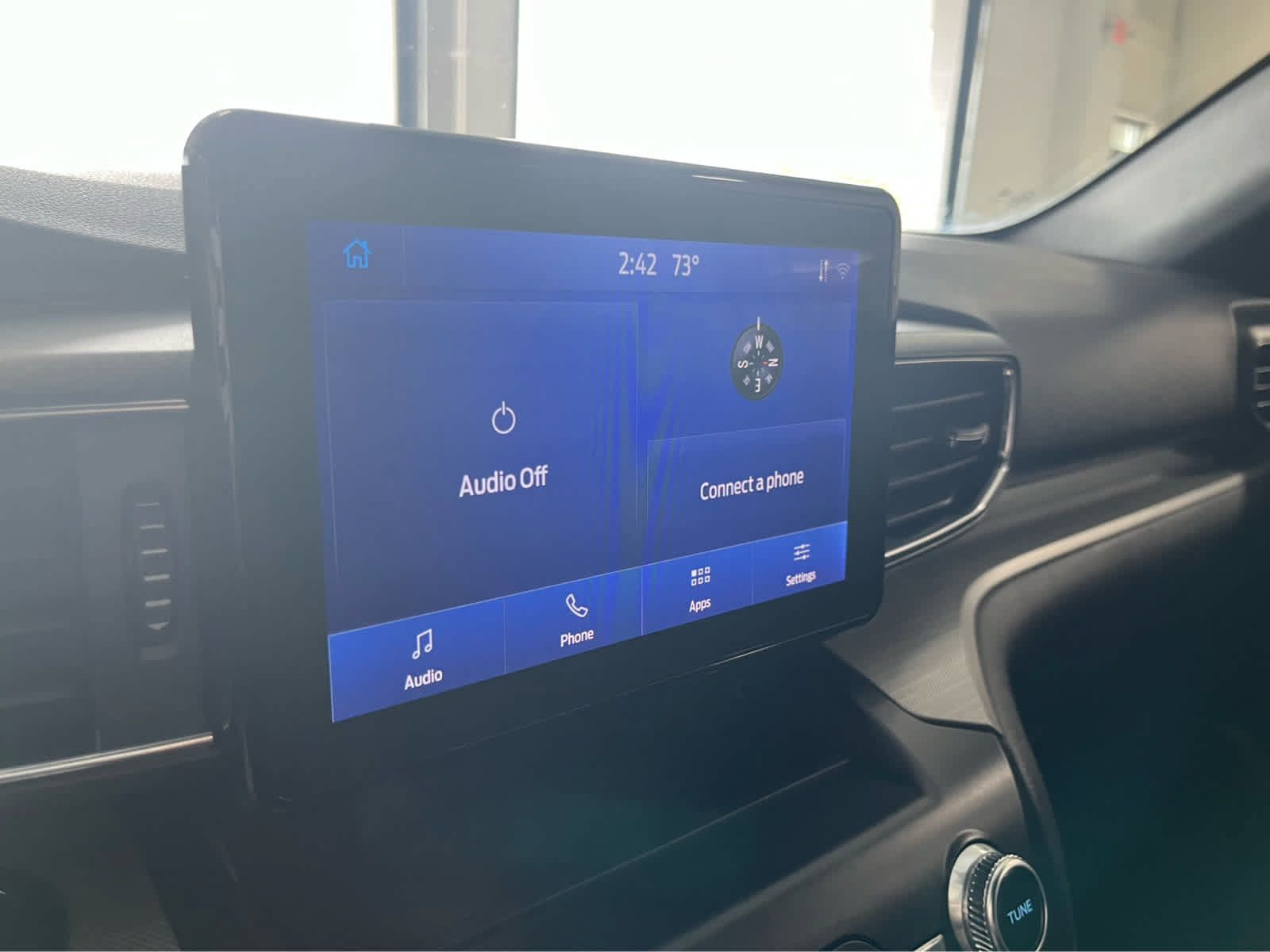 Certified 2020 Ford Explorer XLT w/ Equipment Group 202A AWD/4WD image 24