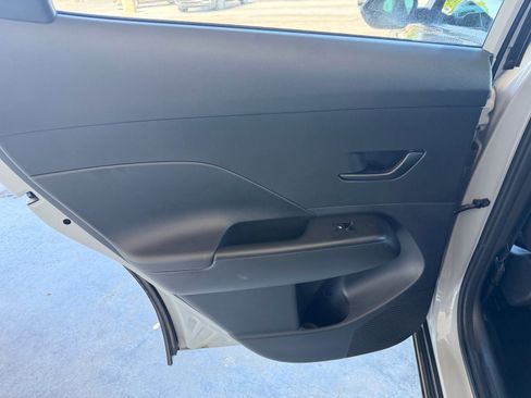 Used 2024 Hyundai Kona SEL AWD/4WD image 49