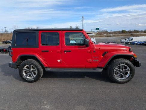Used 2020 Jeep Wrangler Unlimited Sahara image 2
