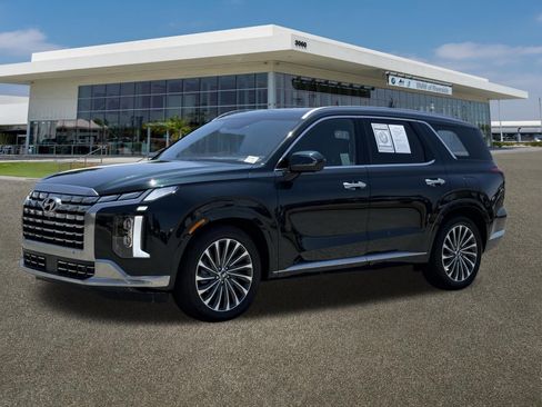 Used 2024 Hyundai Palisade Calligraphy FWD image 5
