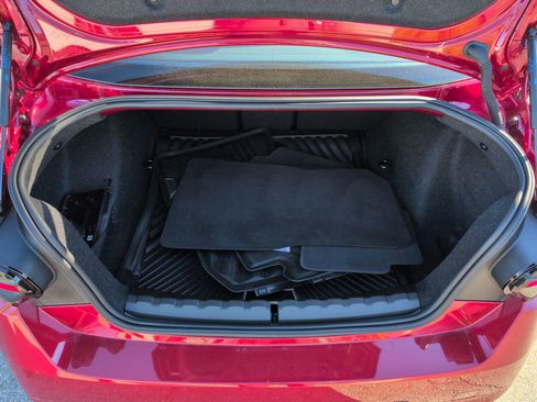 Used 2025 BMW 230i Coupe w/ M Sport Package image 32