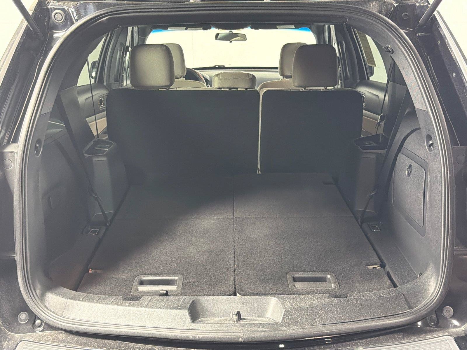 Used 2018 Ford Explorer FWD image 18