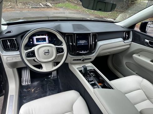 Used 2025 Volvo XC60 T8 Plus w/ Climate Package image 30