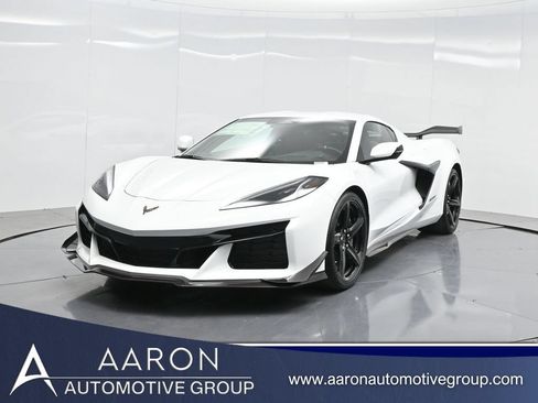 New 2025 Chevrolet Corvette Z06 w/ Z07 Performance Package RWD image 1