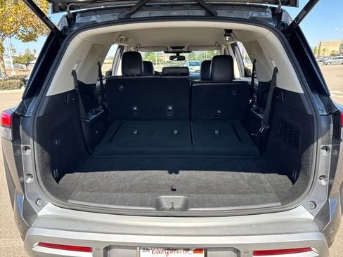 Used 2022 Nissan Pathfinder SL image 20