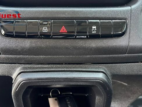 Used 2025 RAM ProMaster 2500 w/ Convenience Group FWD image 27