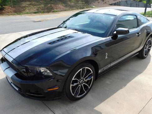 Used 2014 Ford Mustang GT Premium w/ Electronics Package RWD image 7