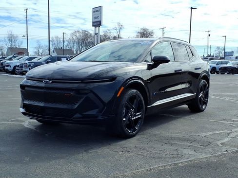 Used 2024 Chevrolet Equinox EV RS image 28