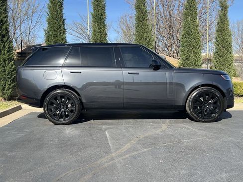 New 2026 Land Rover Range Rover Long Wheelbase SE AWD/4WD image 6