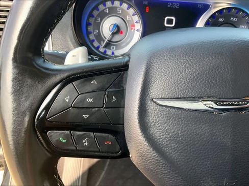 Used 2020 Chrysler 300 S image 23