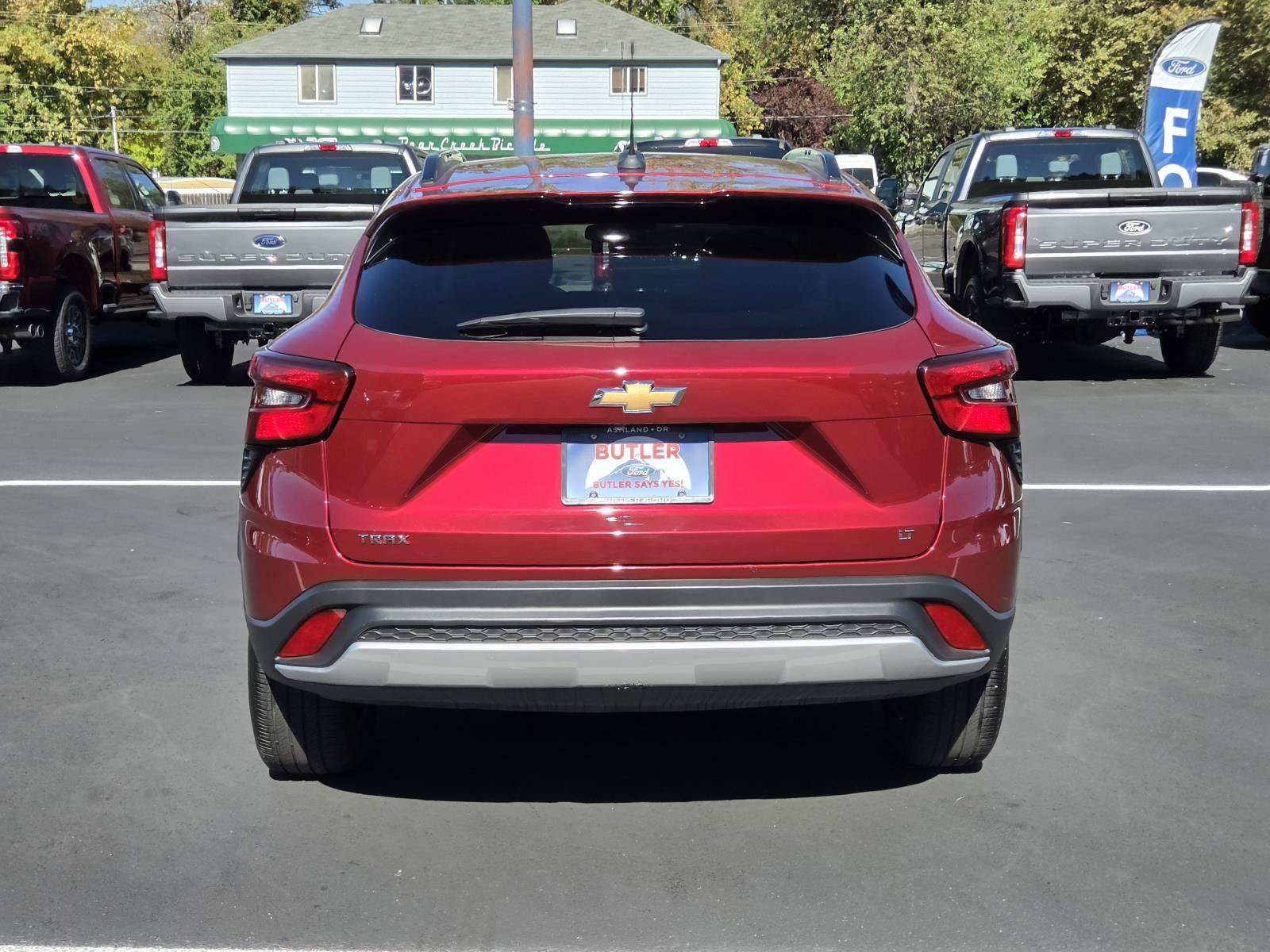 Used 2025 Chevrolet Trax LT w/ LT Convenience Package FWD image 6