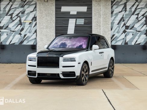 Used 2022 Rolls-Royce Cullinan w/ Technology Package AWD/4WD image 5