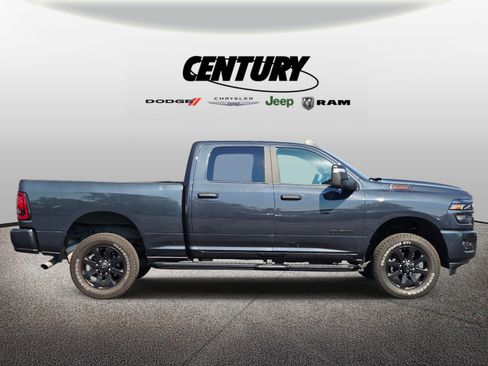 Used 2026 RAM 2500 Big Horn AWD/4WD image 2