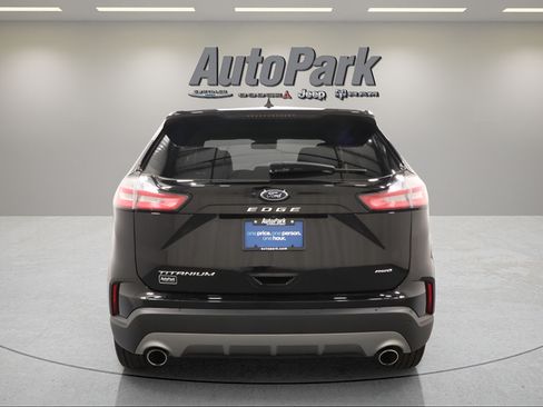 Used 2022 Ford Edge Titanium AWD/4WD image 8