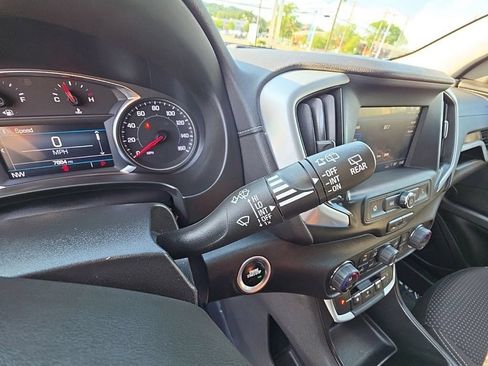 Certified 2023 GMC Terrain SLE w/ Driver Convenience Package AWD/4WD image 13