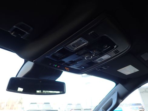 New 2026 GMC Yukon Denali w/ Sun & Power Step Package image 28