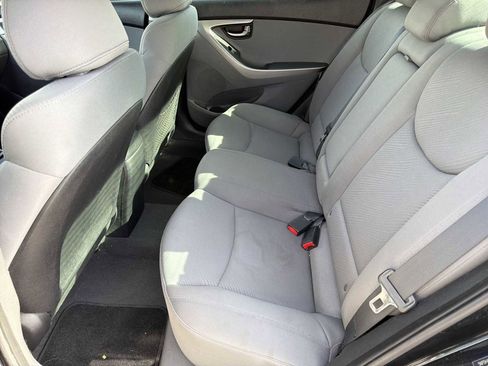 Used 2012 Hyundai Elantra GLS image 11