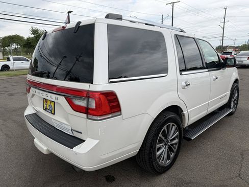 Used 2015 Lincoln Navigator 4WD image 5