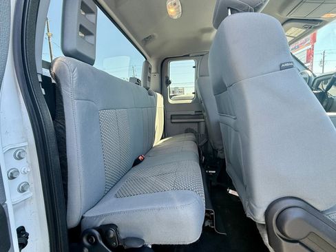 Used 2015 Ford F250 XLT w/ XLT Value Package AWD/4WD image 16