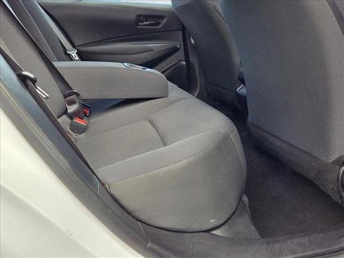 Used 2024 Toyota Corolla LE image 19