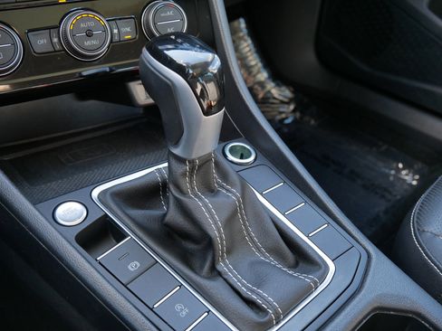 Certified 2023 Volkswagen Jetta SEL image 24