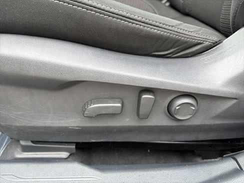 Used 2023 Subaru Outback Premium image 37