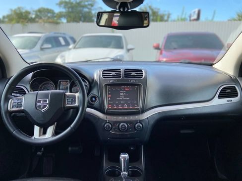 Used 2017 Dodge Journey Crossroad FWD image 32