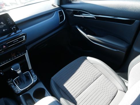 Certified 2023 Kia Seltos S image 11