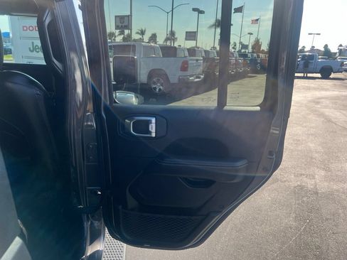 Used 2022 Jeep Wrangler Unlimited Sahara AWD/4WD image 48