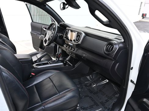 Used 2019 Toyota Tacoma TRD Pro image 15