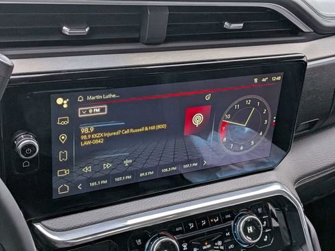 Used 2024 GMC Sierra 3500 Denali w/ Denali Reserve Package image 31