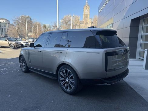 Certified 2023 Land Rover Range Rover SE image 5