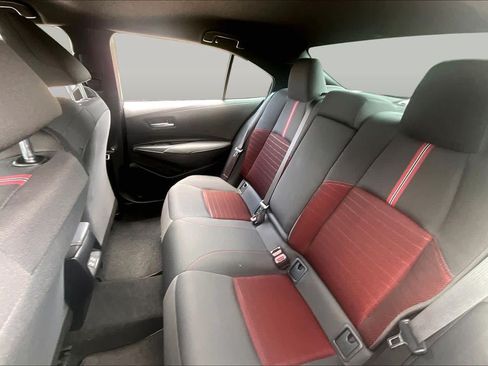 Used 2025 Toyota Corolla SE FWD image 20