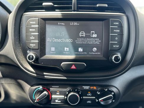 Used 2020 Kia Soul LX FWD image 11