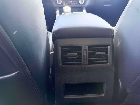Used 2024 Mitsubishi Outlander SE FWD image 15